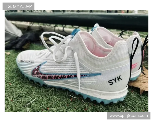 围绕刺客17足球鞋上市时间的深度解析与前沿预测趋势洞察全景解读 围绕刺客17足球鞋上市时间的深度解析与前沿预测趋势洞察全景解读